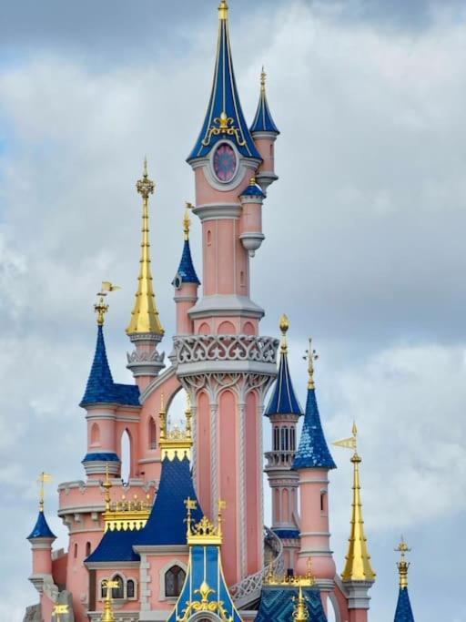M&A Maison De Campagne/ Disney/Paris/Wifi/Jeux Croissy-Beaubourg エクステリア 写真