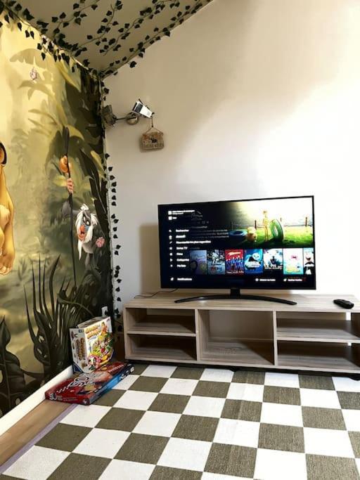 M&A Maison De Campagne/ Disney/Paris/Wifi/Jeux Croissy-Beaubourg エクステリア 写真